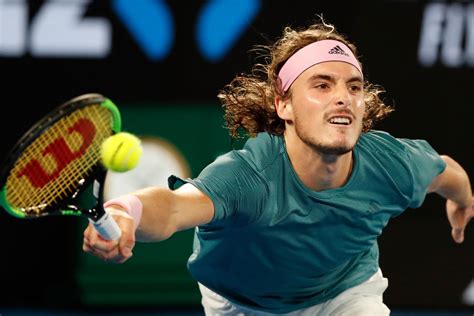 how old is tsitsipas tennis player